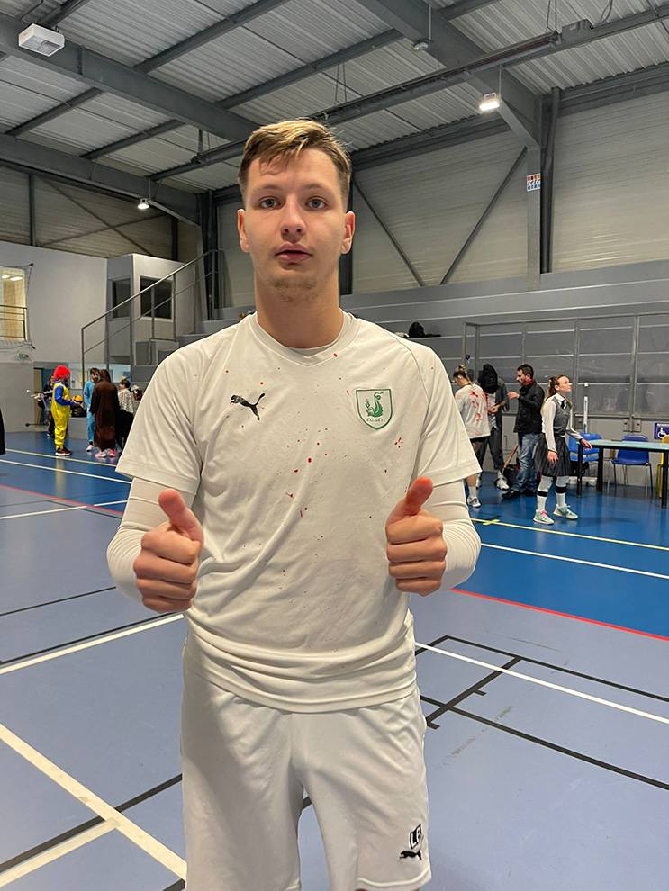 ../photos/dossiersPhotosOptimises/231104@Tournoi_Halloween_2023/WhatsApp Image 2023-11-04 at 21.22.02.jpeg